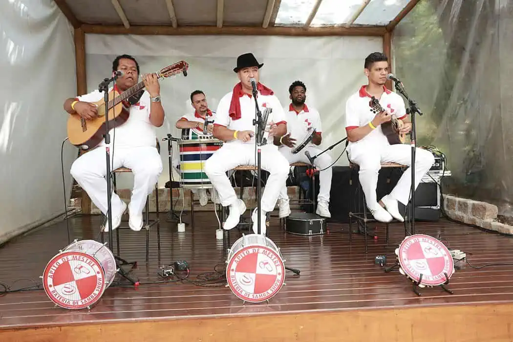 9 ideias de SAMBA DE RAIZ  samba, sambas antigos, cifras