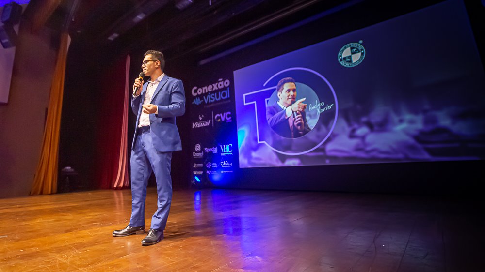 Transformação comportamental através da música: quando o treinamento sai do slide e vira experiência